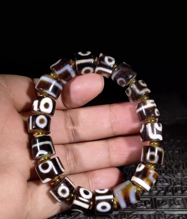 Dzi bead segments bracelet