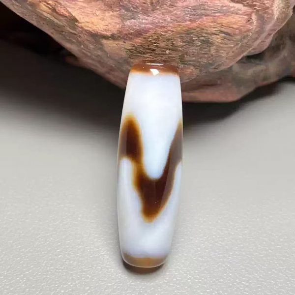 Tiger Tooth Dzi Bead. 38×12mm.
