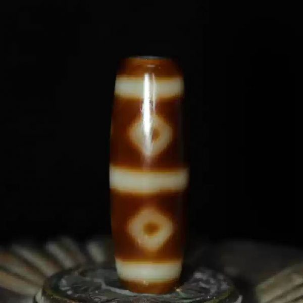 Six-eyed Dzi bead.38*12mm