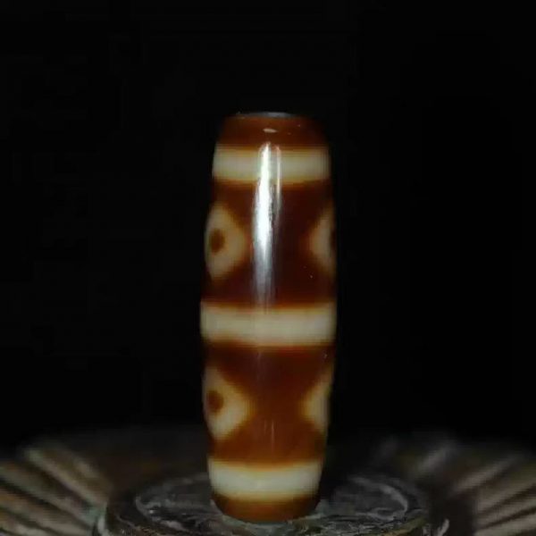 Six-eyed Dzi bead.38*12mm