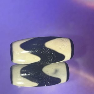 51 Tiger tooth Dzi bead(28*11mm)